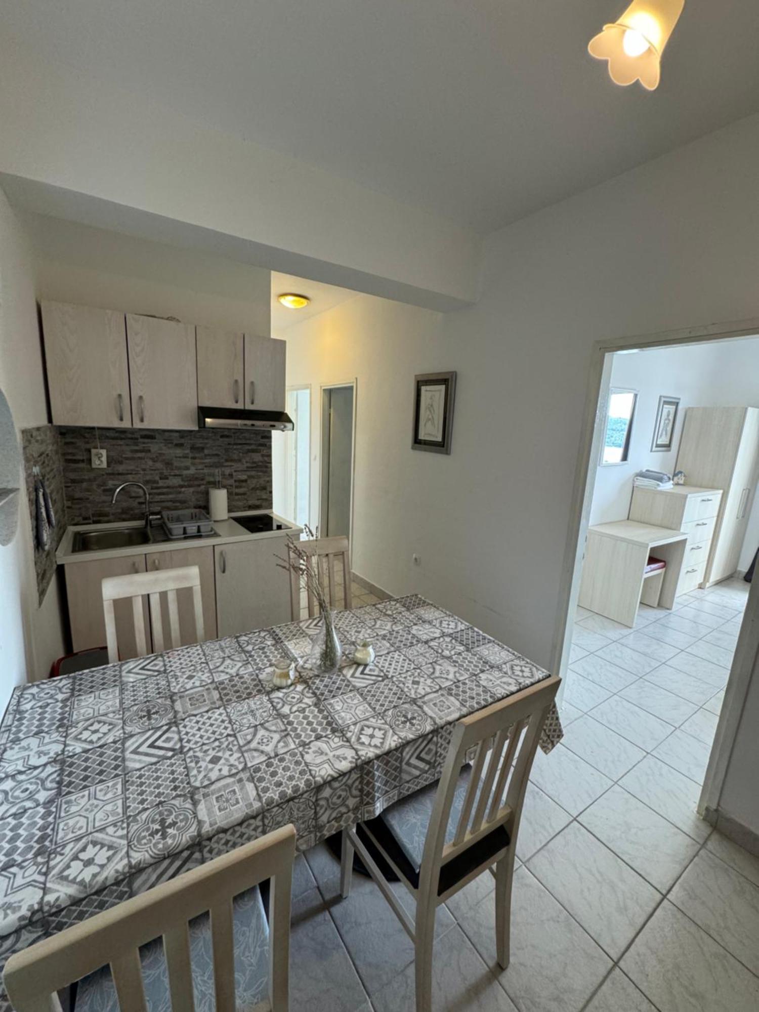 Marina Apartmani Tisno Murter Εξωτερικό φωτογραφία