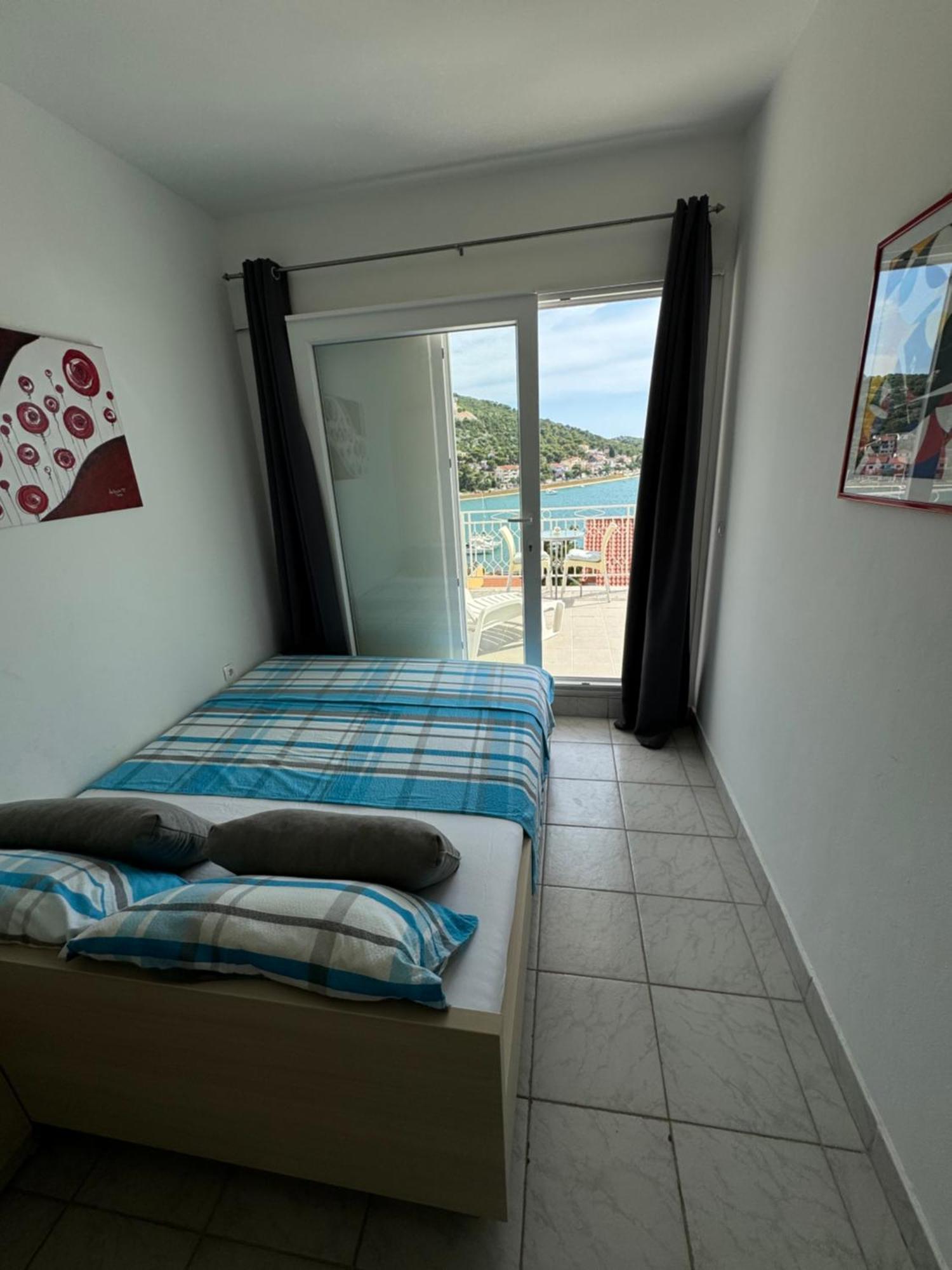 Marina Apartmani Tisno Murter Εξωτερικό φωτογραφία