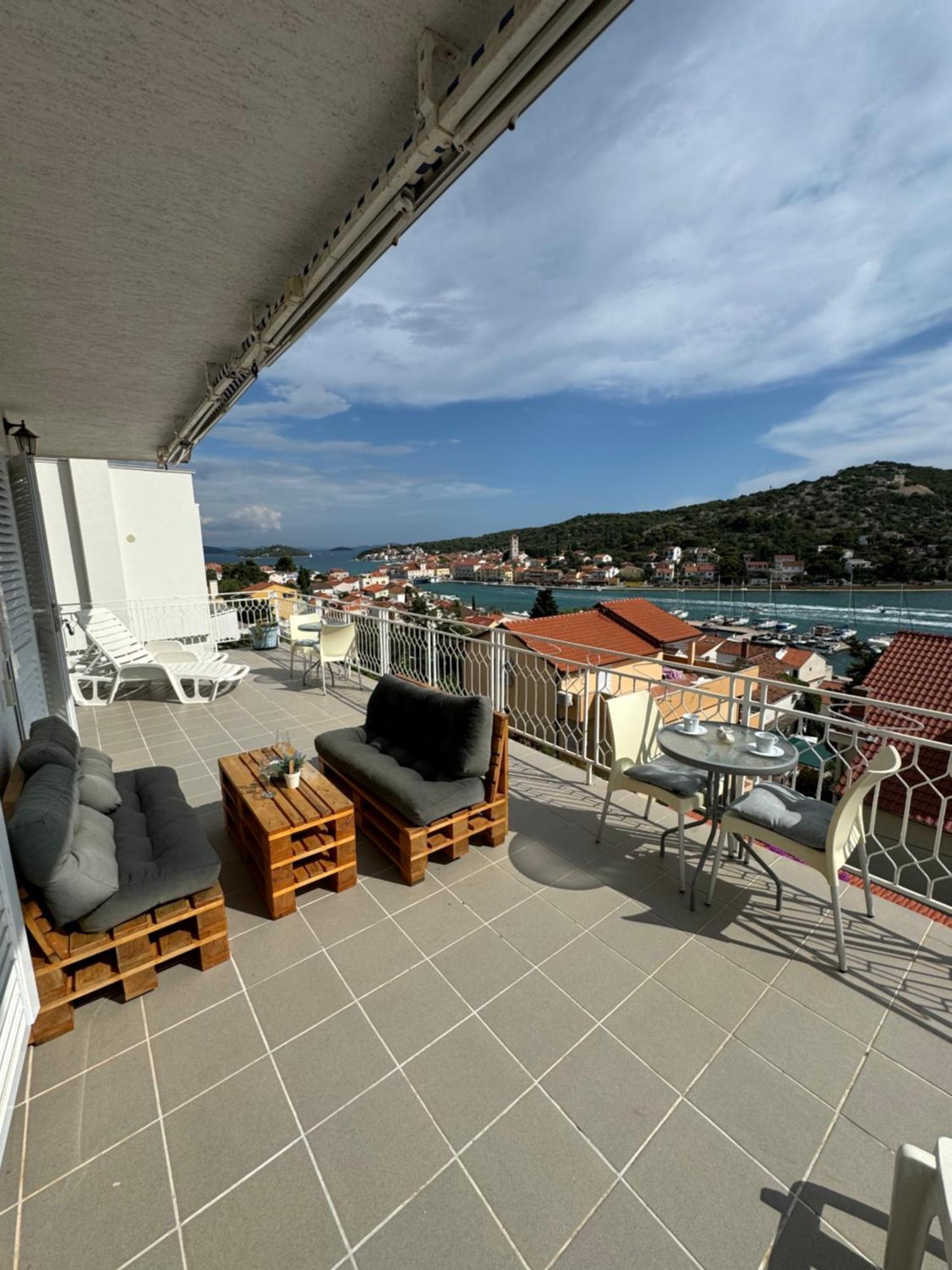 Marina Apartmani Tisno Murter Εξωτερικό φωτογραφία